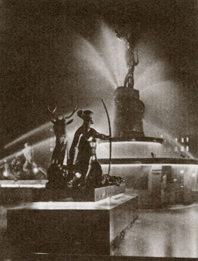 Cazneaux, Diana, Archibald Fountain At night (1933)